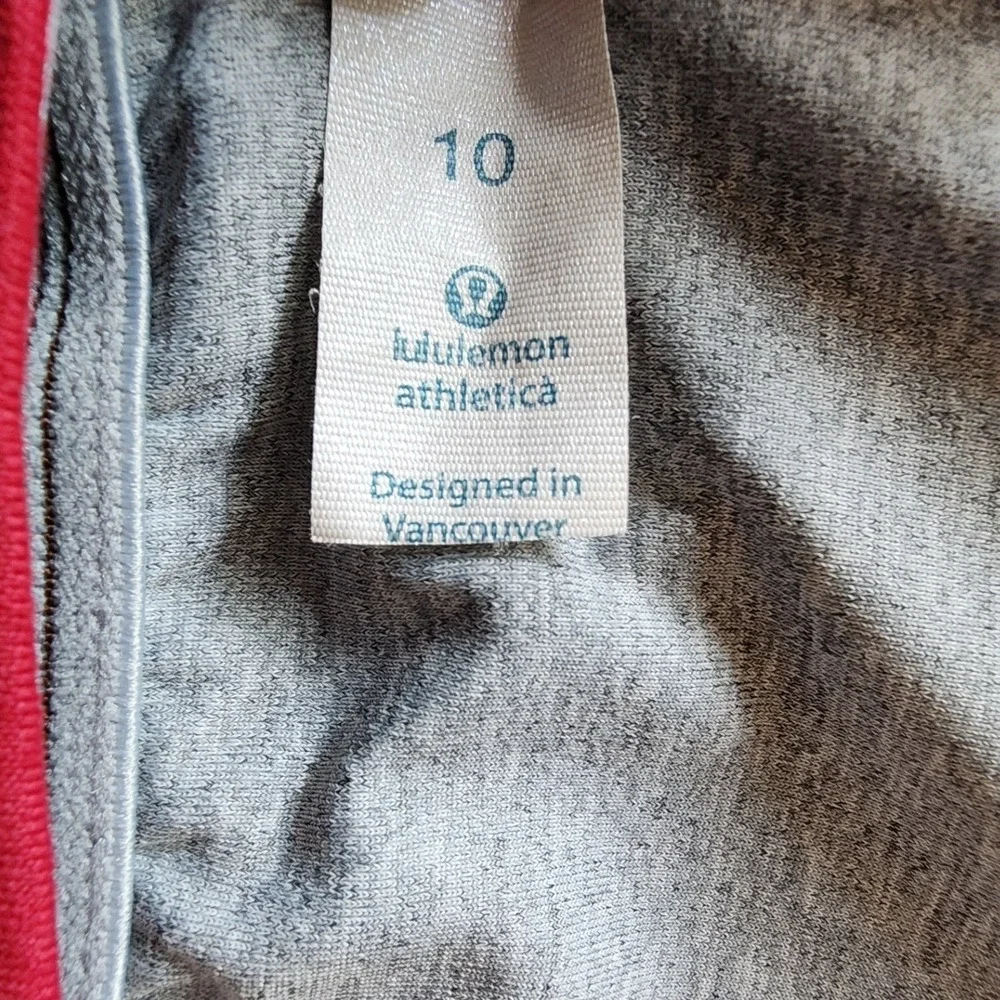 Lululemon 10 Red No Limits Tank Top Yoga Gym Activewear Strappy Built In Bra Top
